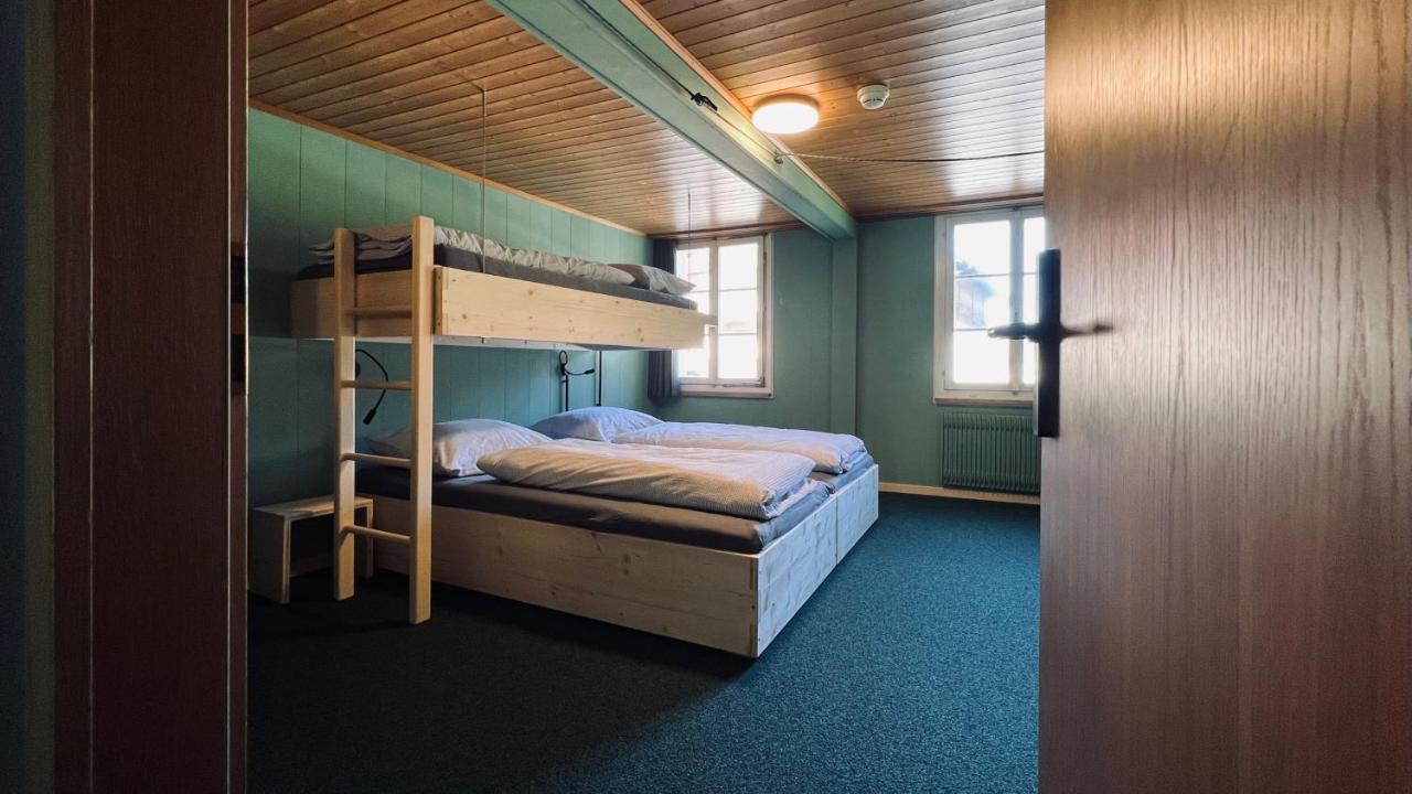 Hotel Alpina Einhorn - Self-Check-In Вольфеншиссен Экстерьер фото