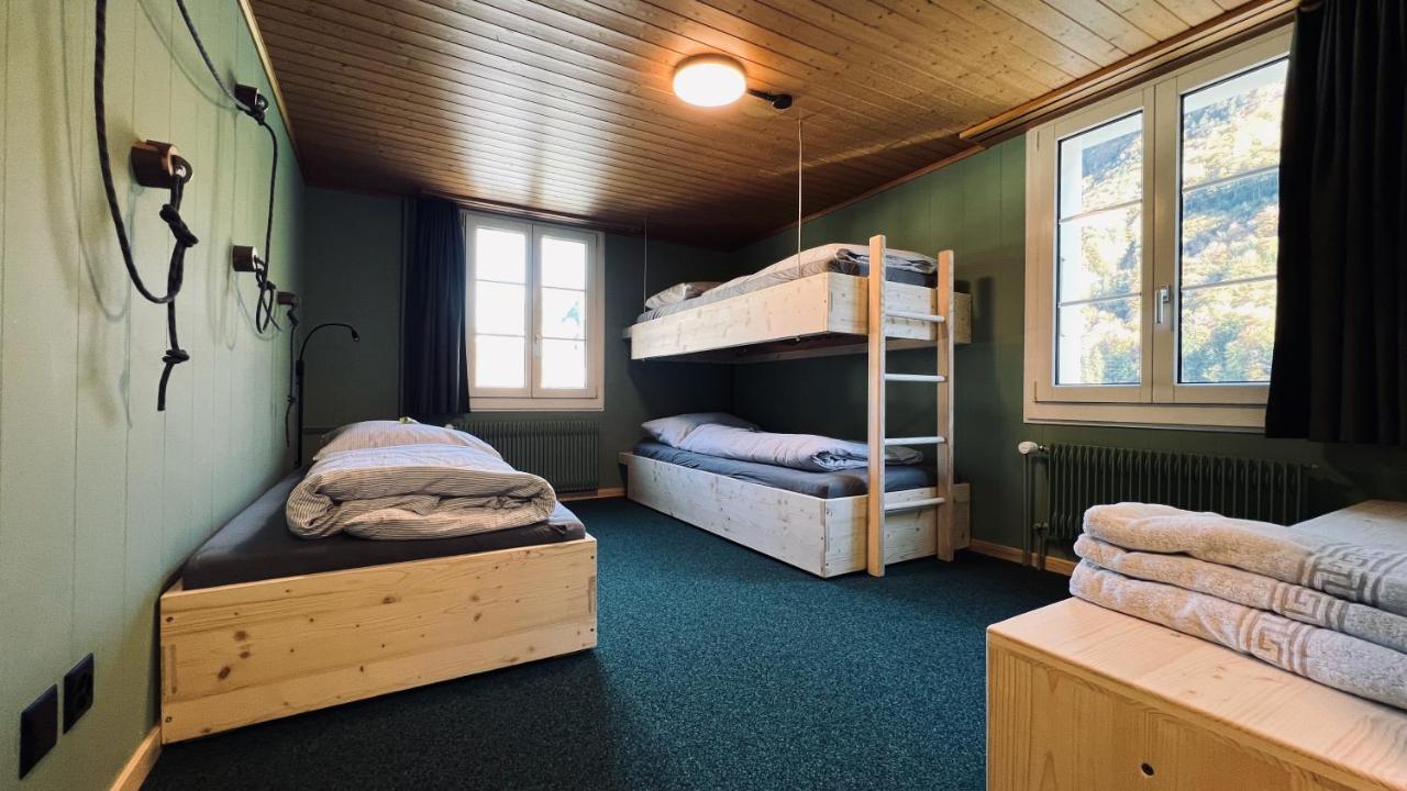 Hotel Alpina Einhorn - Self-Check-In Вольфеншиссен Экстерьер фото